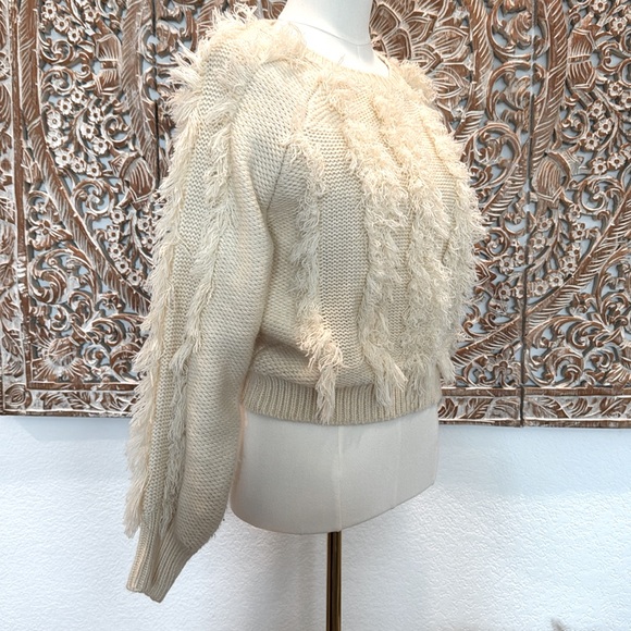 Fashion Nova Crew Neck Cream Knit w/ Fringe Sweater- size M - Picture 3 of 11